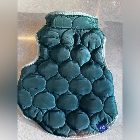 Two Small GAP Dog or Cat Sweaters - Picture 4 of 5